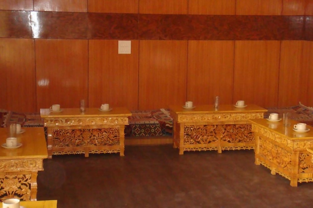 meeting & event spaces