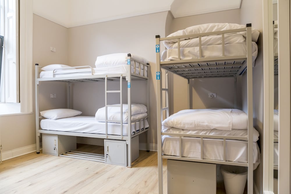 Gardiner House Hostel