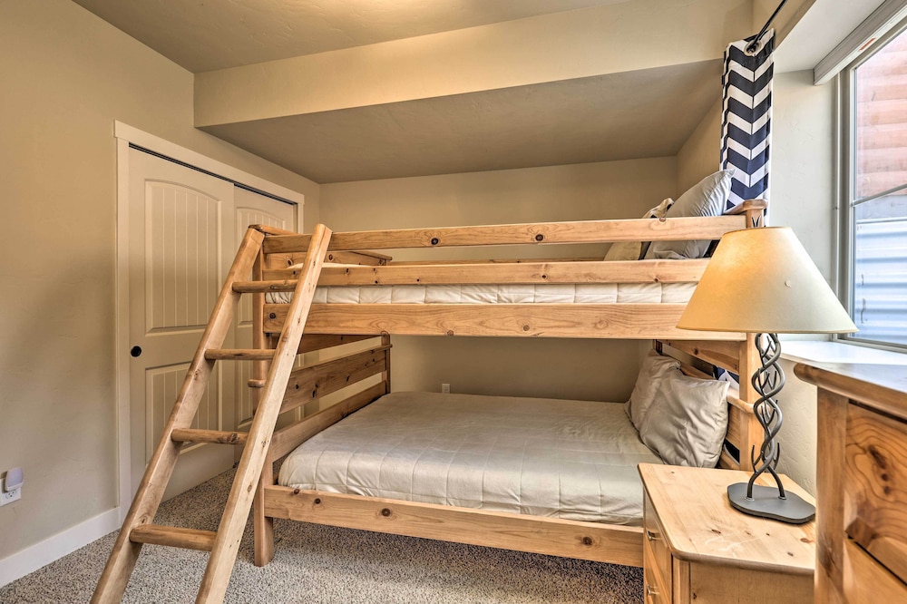 Deluxe Granby Ranch Hillside Home: Private Hot Tub