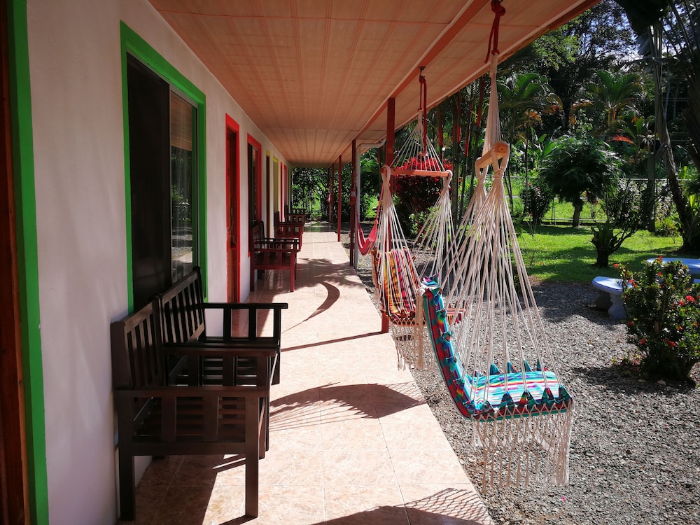 Costa Azul Lodge
