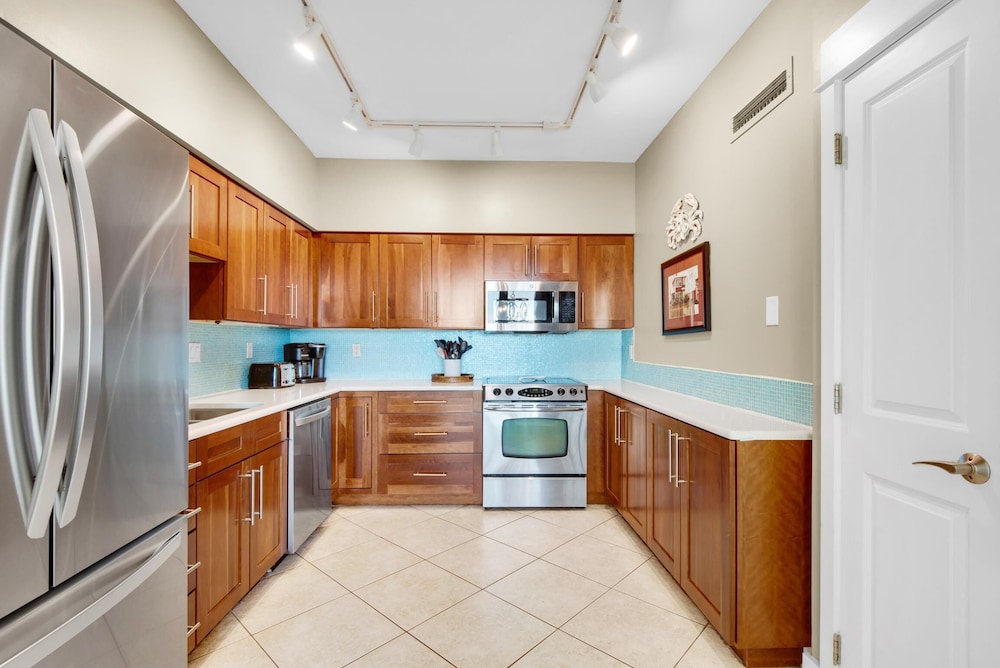 Enclave 703b- Sugar Sands