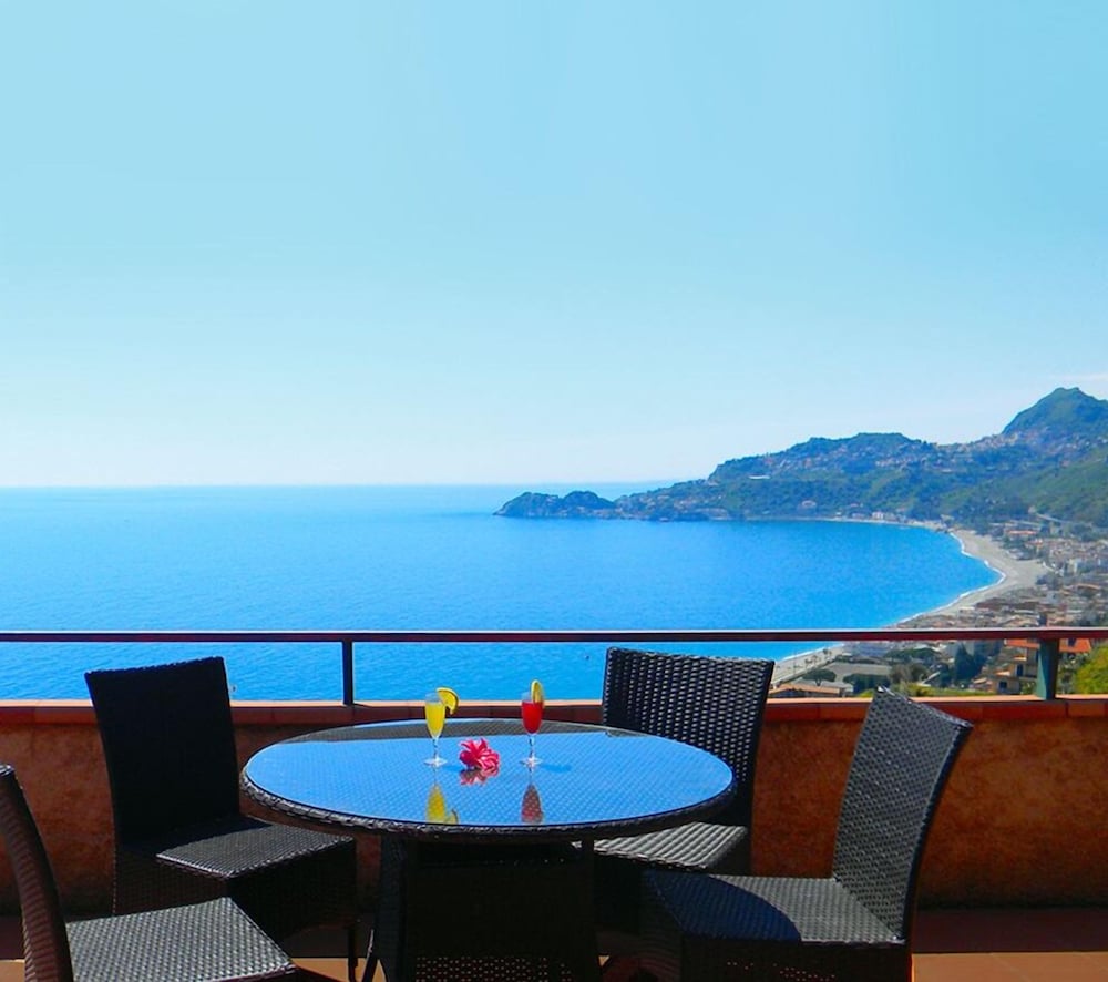Residence Letojanni