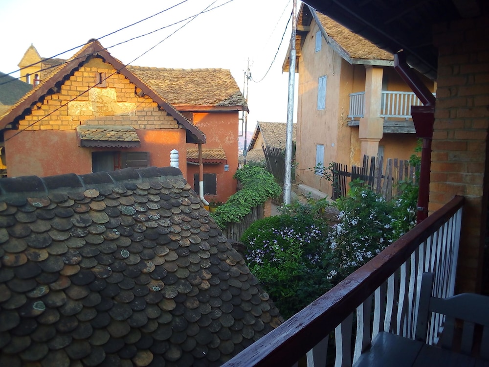 Photo 12