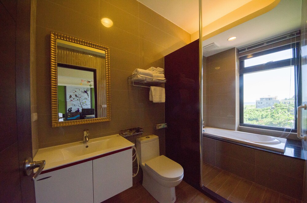 White Spray B&B