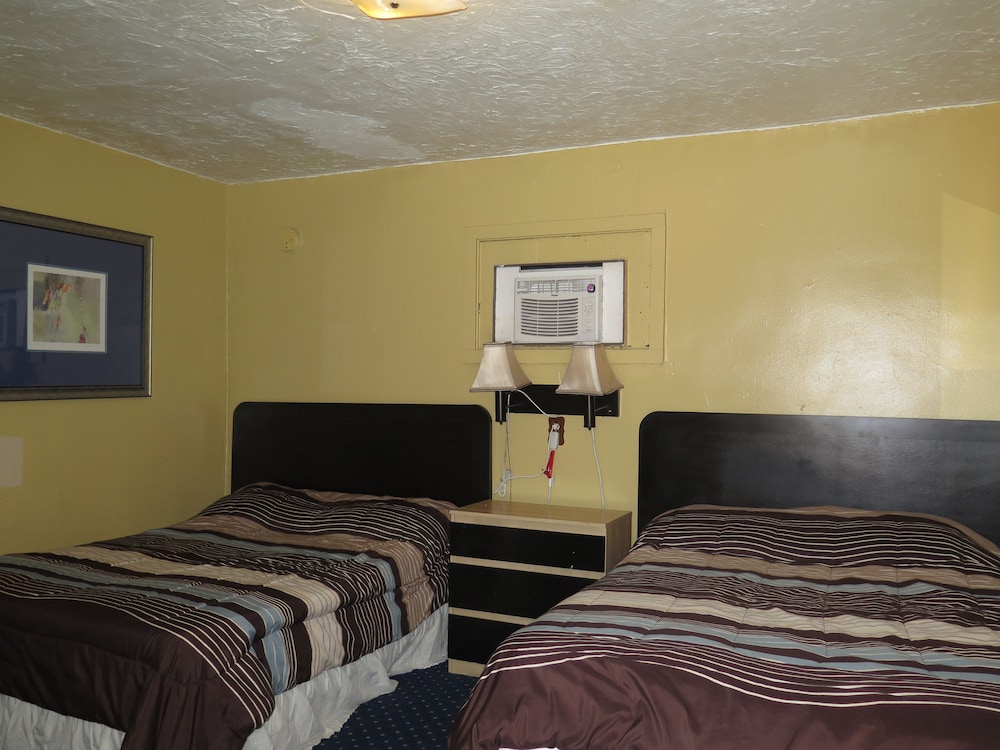 Pillow Talk Motel