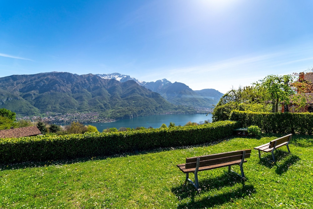 Panorama Lake and Garden