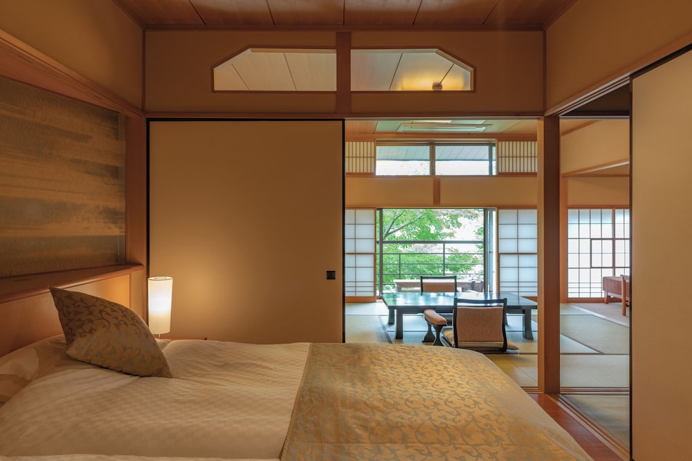 Narashino no sato Gyokusui -6 years or older-