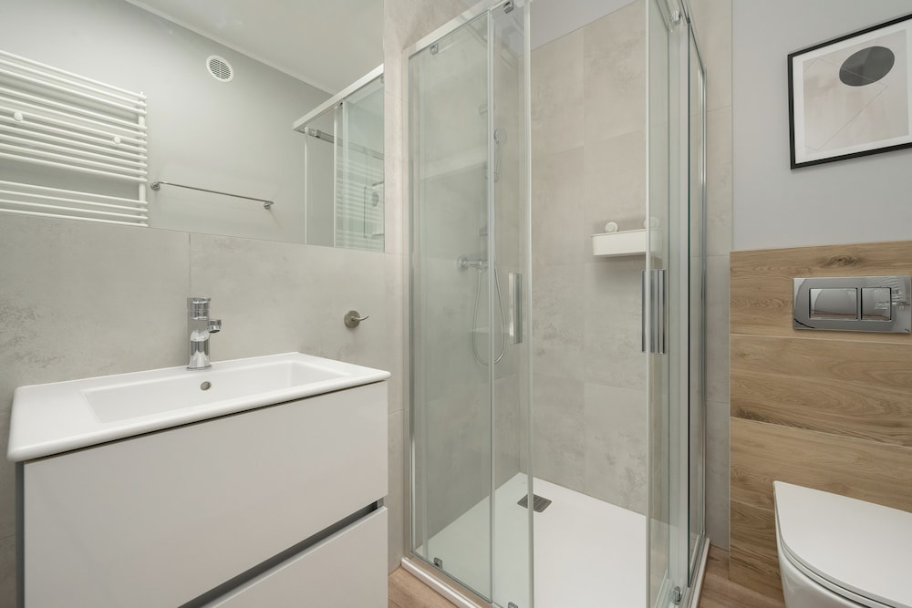 Air Conditioned Apartment by Renters