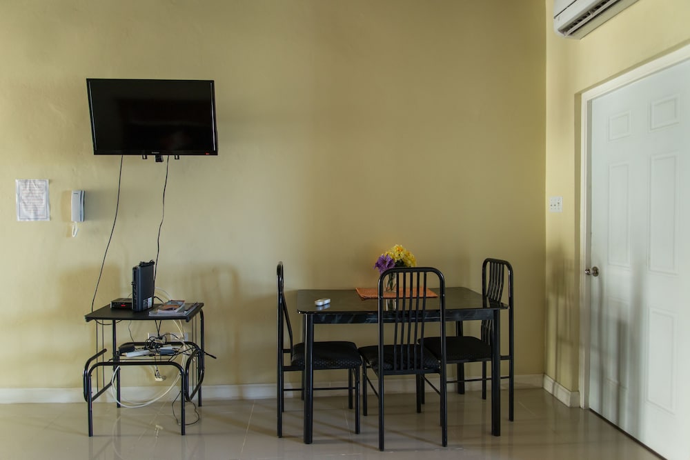Claudeville Condo