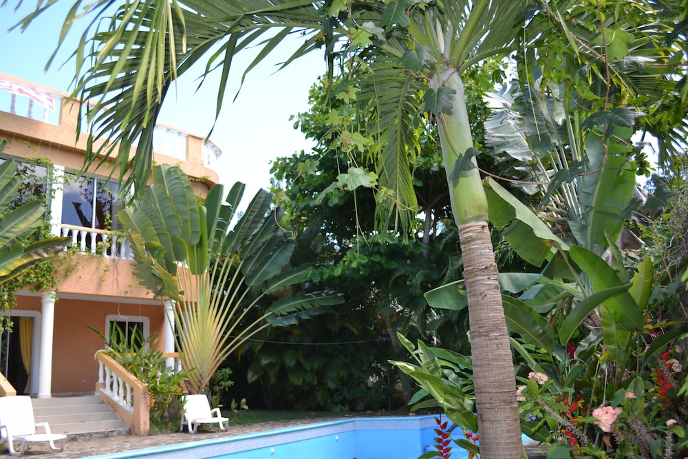 Hotel Apartments with Balcony in the Villa, Pool - Image 1