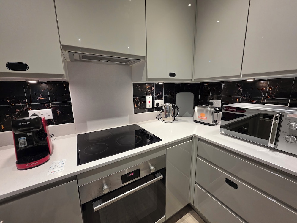 3 bedroom apartment from F&A properties