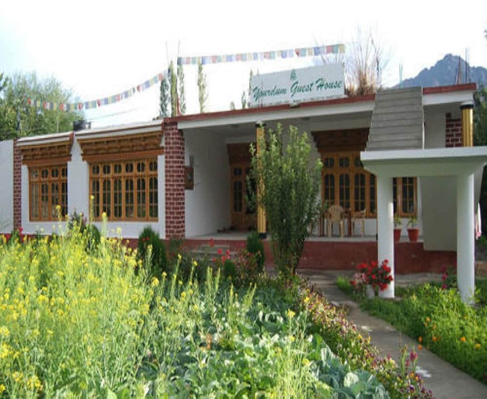 Yourdum Guest House