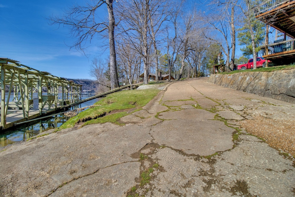 Premier Trout Fishing: Scenic White River Cabin
