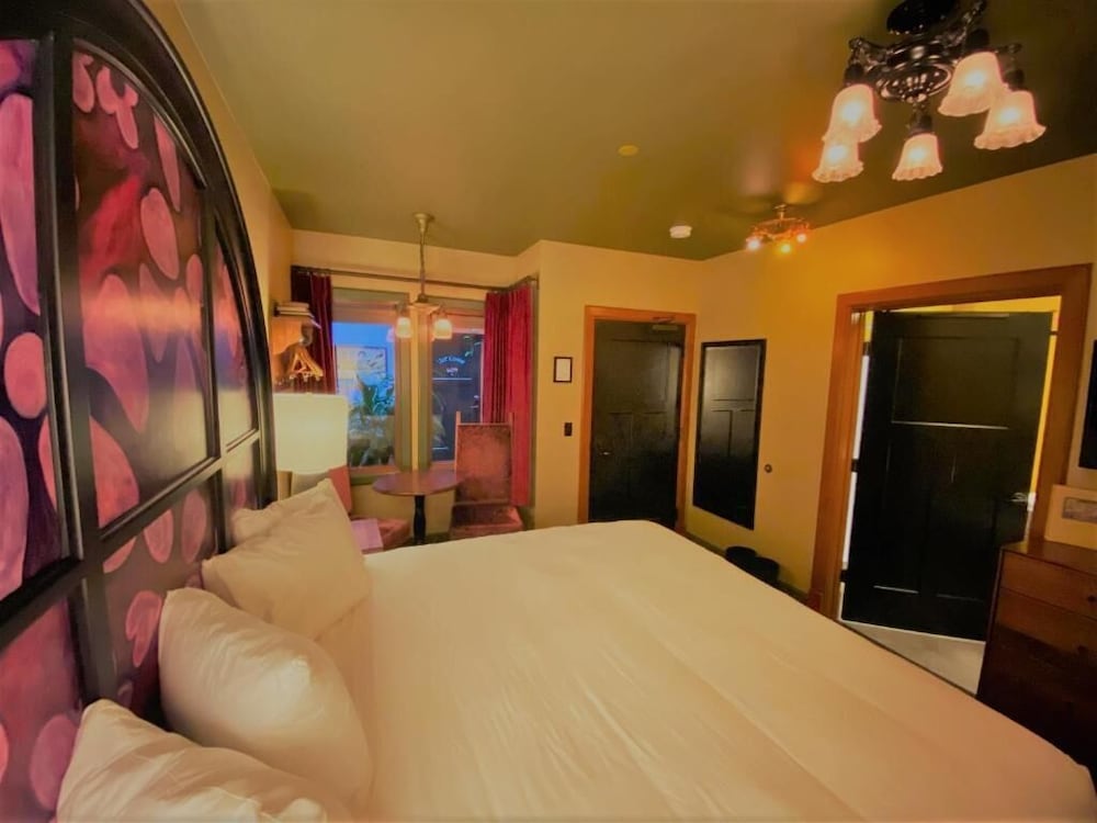 McMenamins Elk Temple - Property Image 38