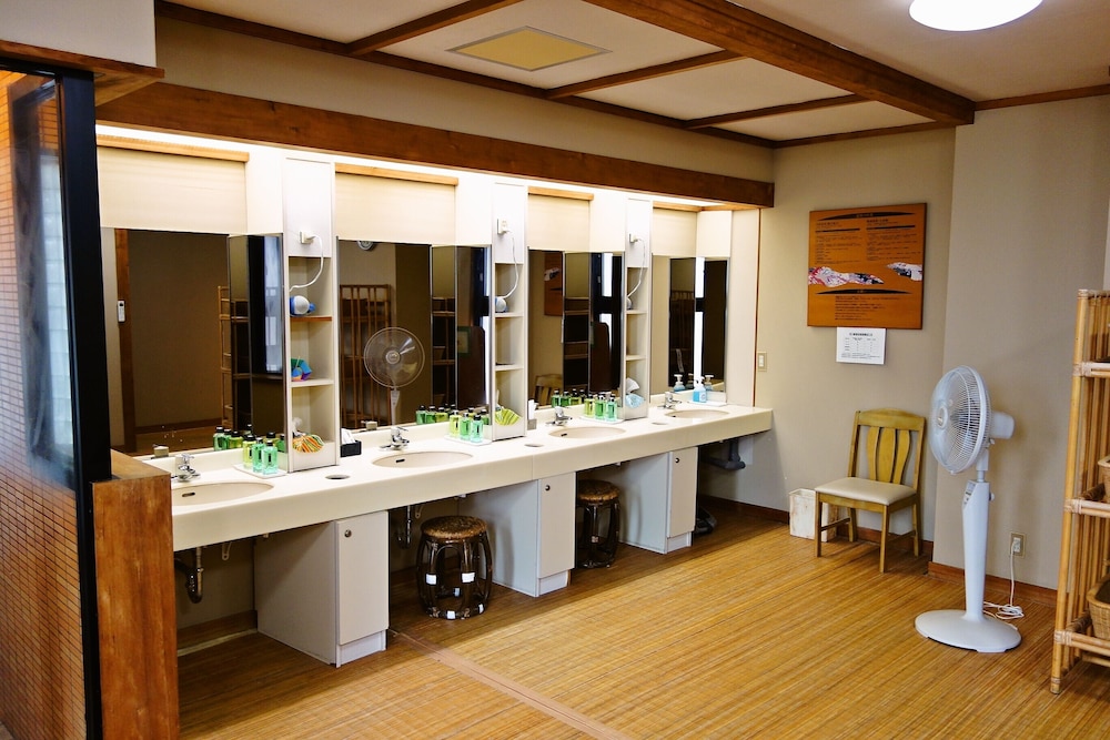 Photo 11
