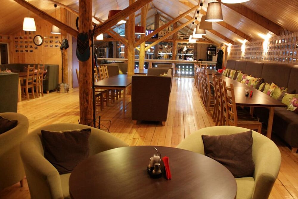 Romantic Country Club