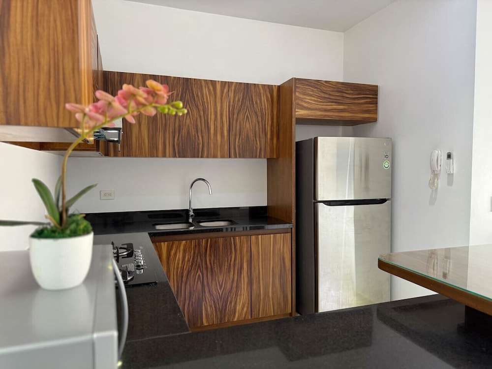 Rincon Colonial Apartments