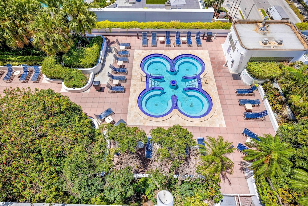 StayCozy Apartments at The Grand