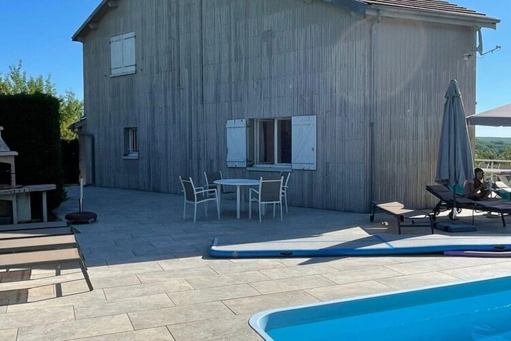 Holiday Home in Dordogne With Pool & Bubble Bath