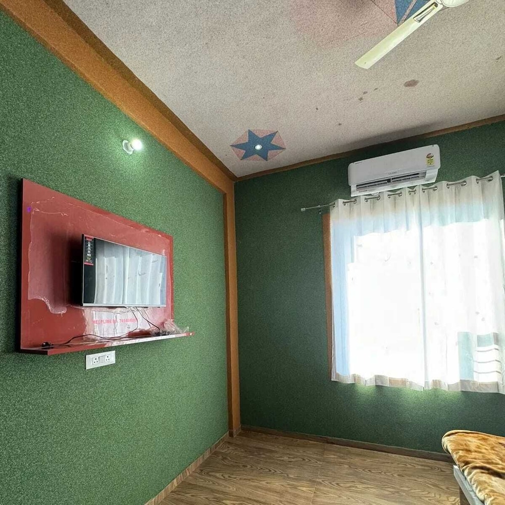 Hotel Raghukul