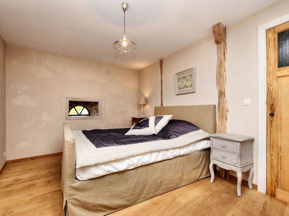 Ardennic Farmhouse for Groups view 5