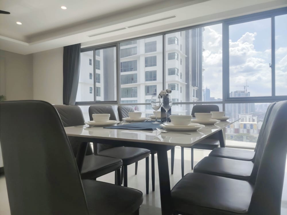 D'Rapport Residences By Manhattan Group