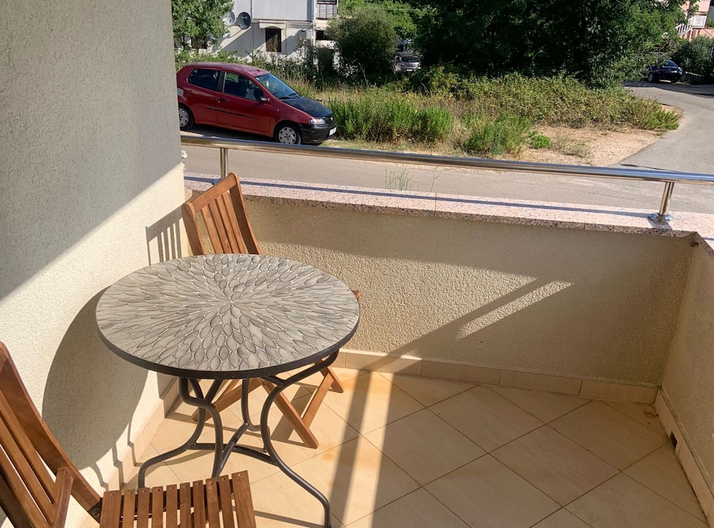 Tranquil and Stylish Apartment Krk With Balcony