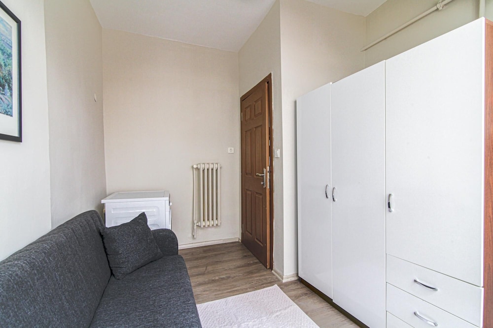 Fully Furnished Stylishly Designed Flat in Sisli