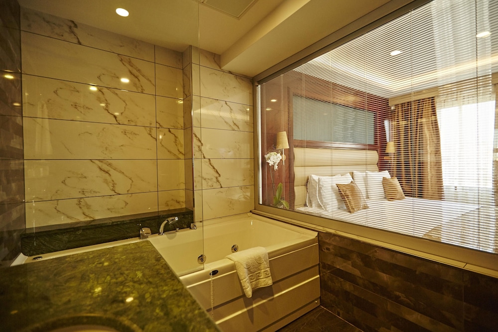 Ilkbal Deluxe Otel & Spa - Image 43