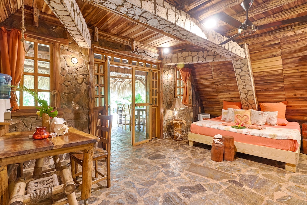 CHALET TROPICAL Hotel & Restaurant-Pizzeria