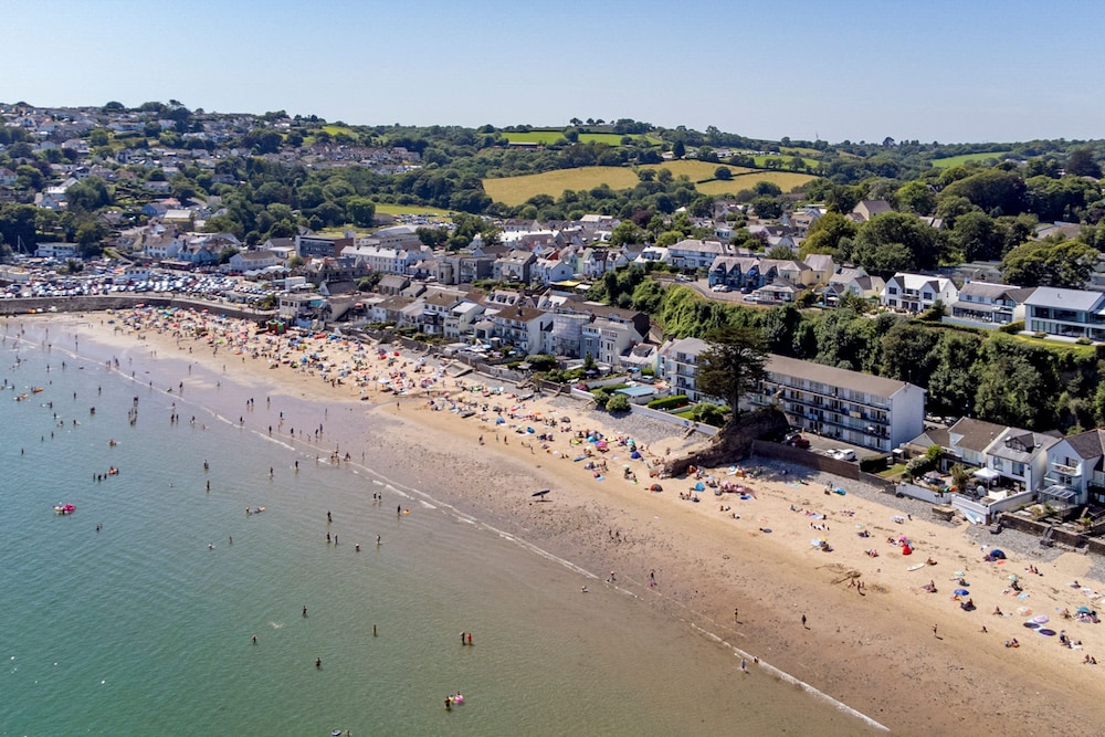 Beachside - Sea Views Village Centre Saundersfoot