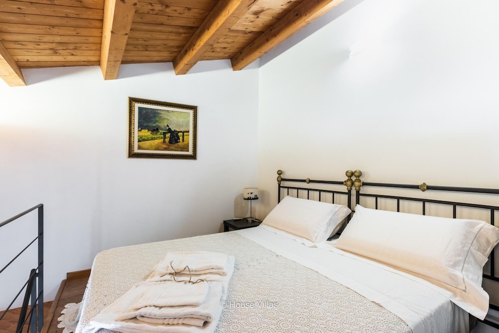 House Villas - La Vanedda view 3
