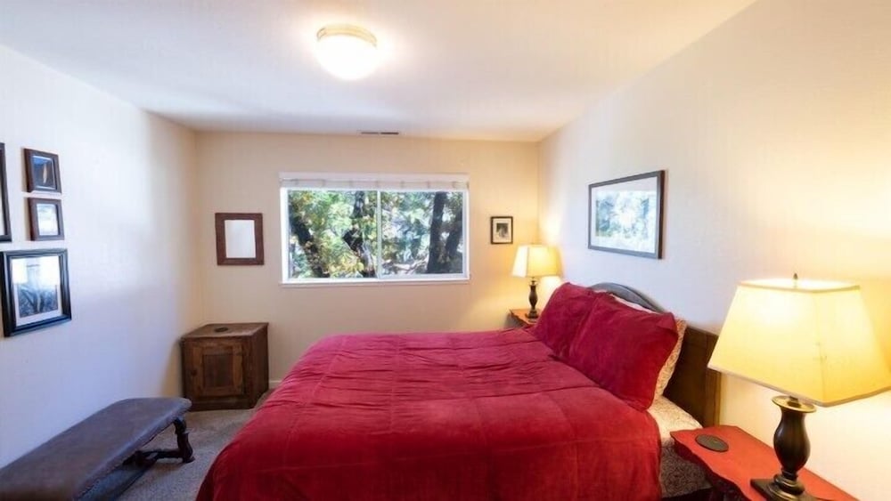 Scenic Wonders Yosemite Park Place 3 Bedrooms view 3