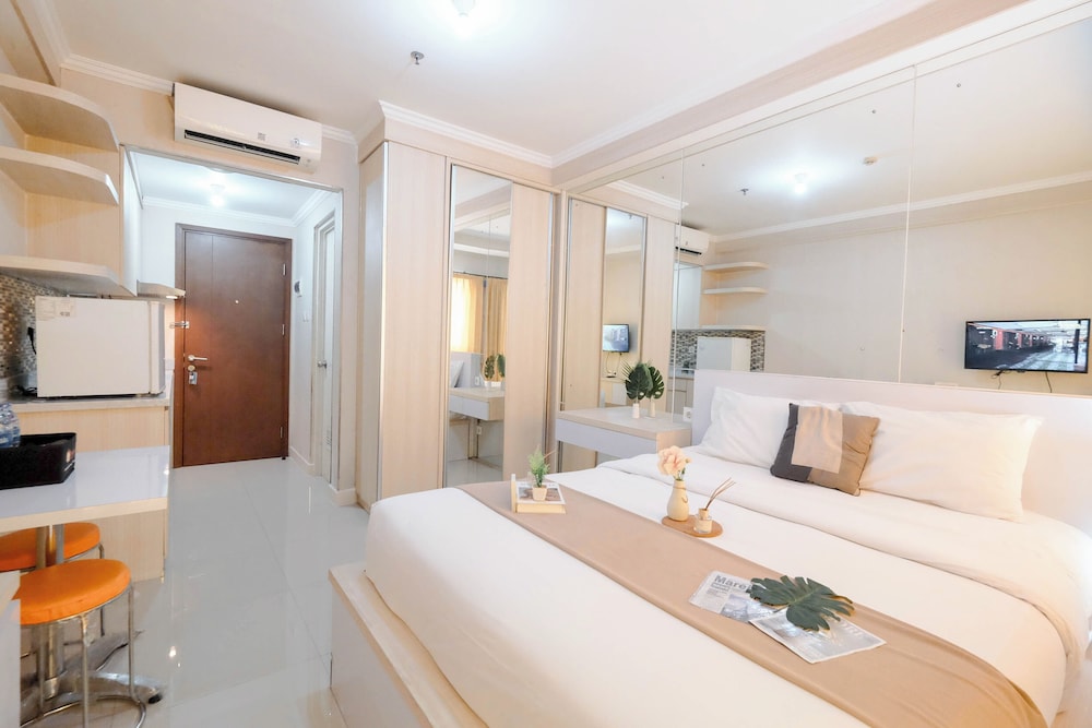 Strategic Studio Apartment Signature Park Grande Near Ciliwung Lrt Station