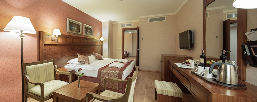 Alba Royal Hotel - Ultra All Inclusive - Adults Only 16+ view 3