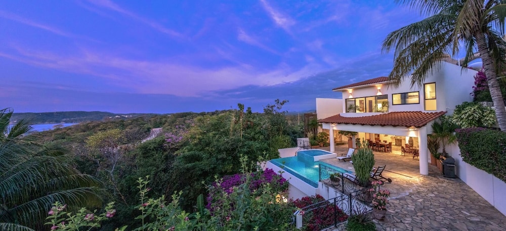 Vista Hermosa
