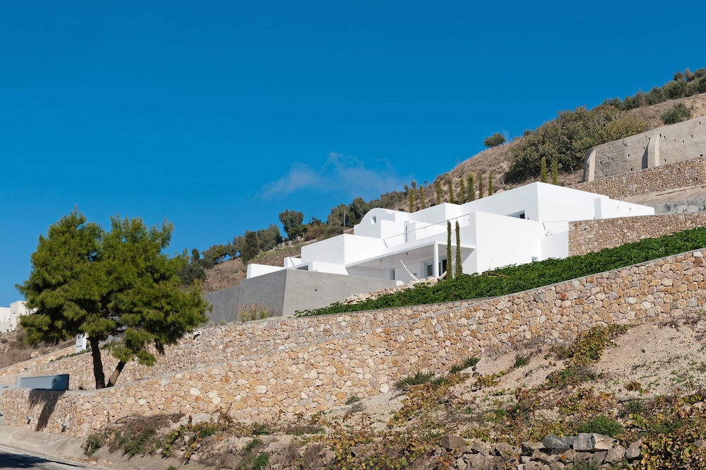 Santorini Heights