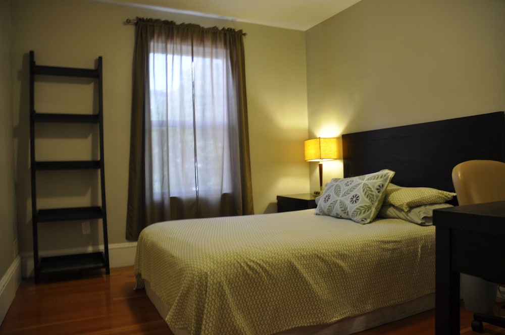 Moncton Suites - 267 Universite Ave - Image 5