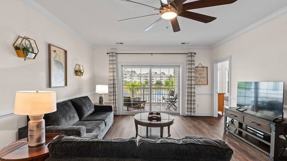 Magnolia Pointe Luster Leaf 4833-202 2 Bedroom Condo
