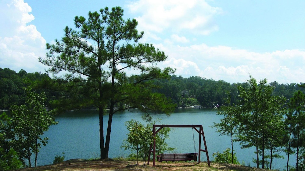 Hidden Cove RV Resort