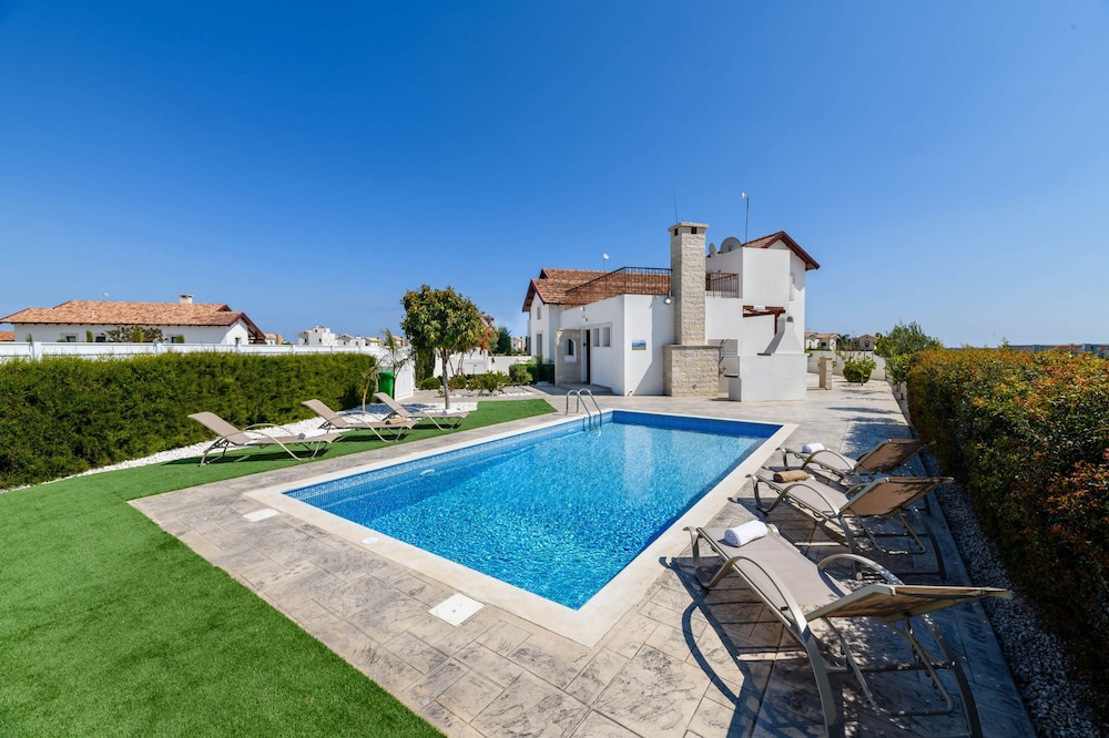 Kymma Seaview 24 in Ayia Napa