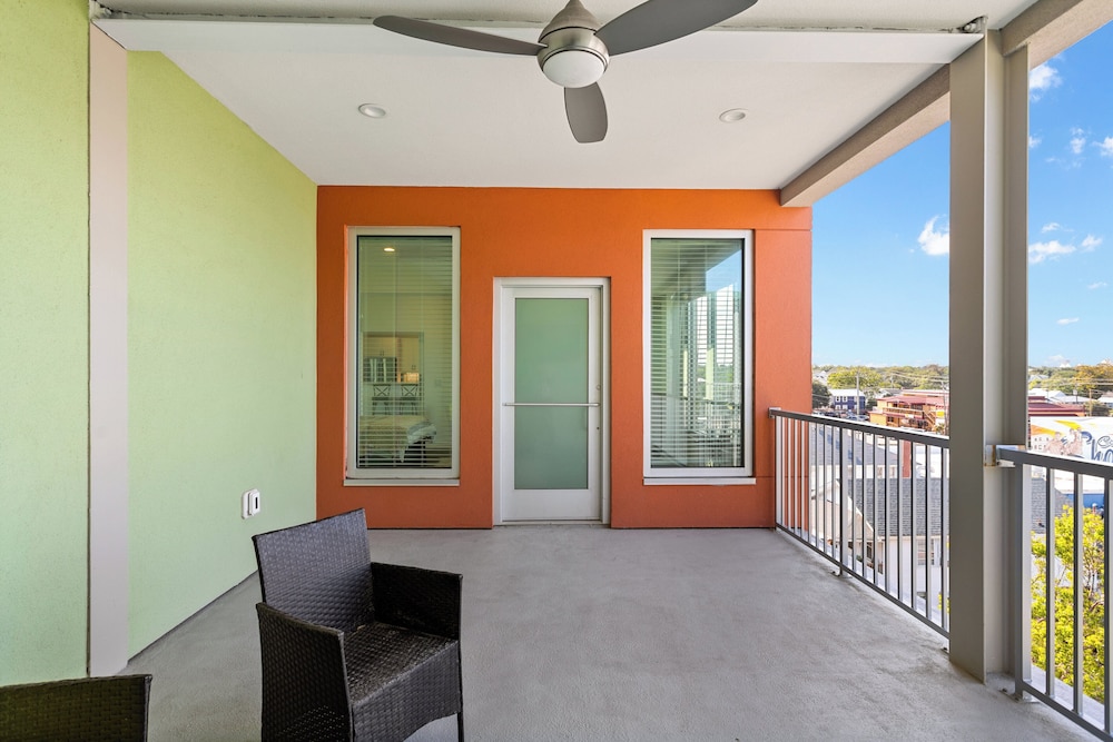 Boardwalk Pent House by Carolina Retreats