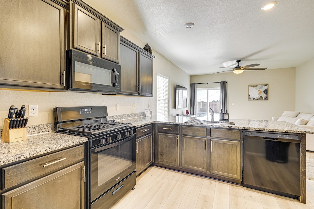 Hike, Sightsee & Explore: Home in Colorado Springs