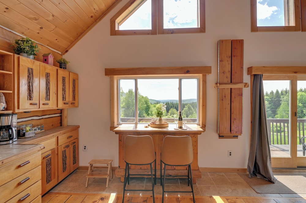 Catskills Cabin Rental w/ Hot Tub & Amazing Views! view 5