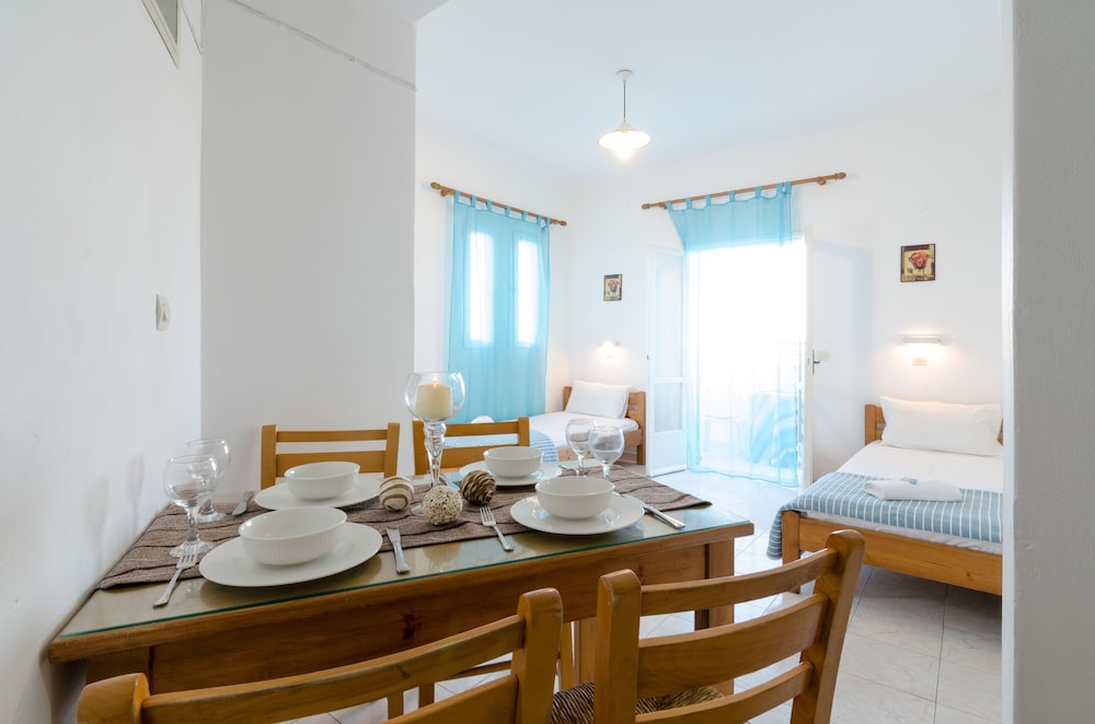 Aglaia Apartments & Studios