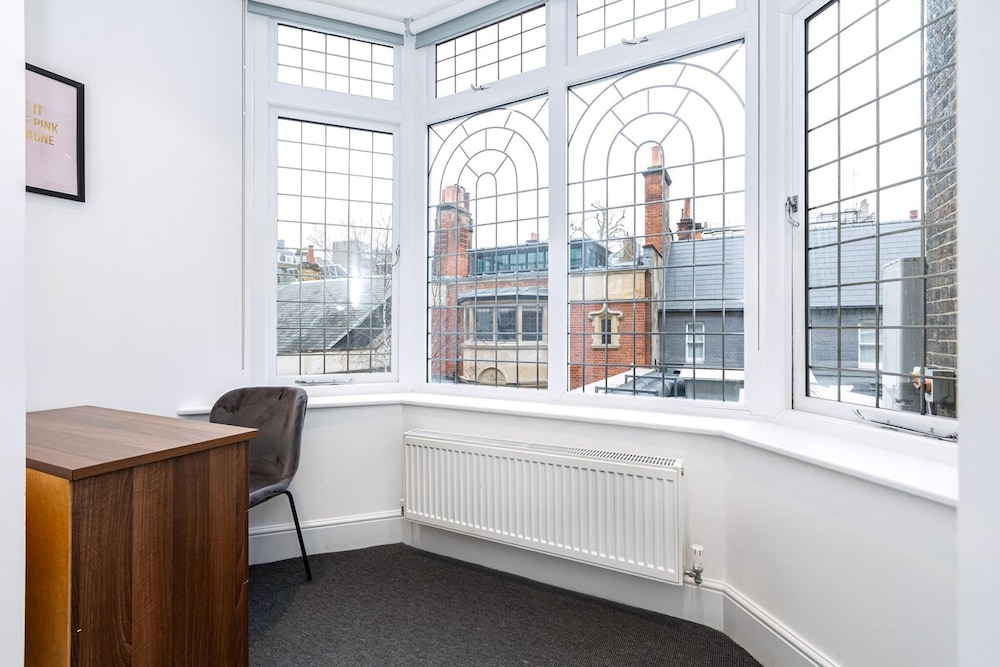 Stylish Harley Street Apartment