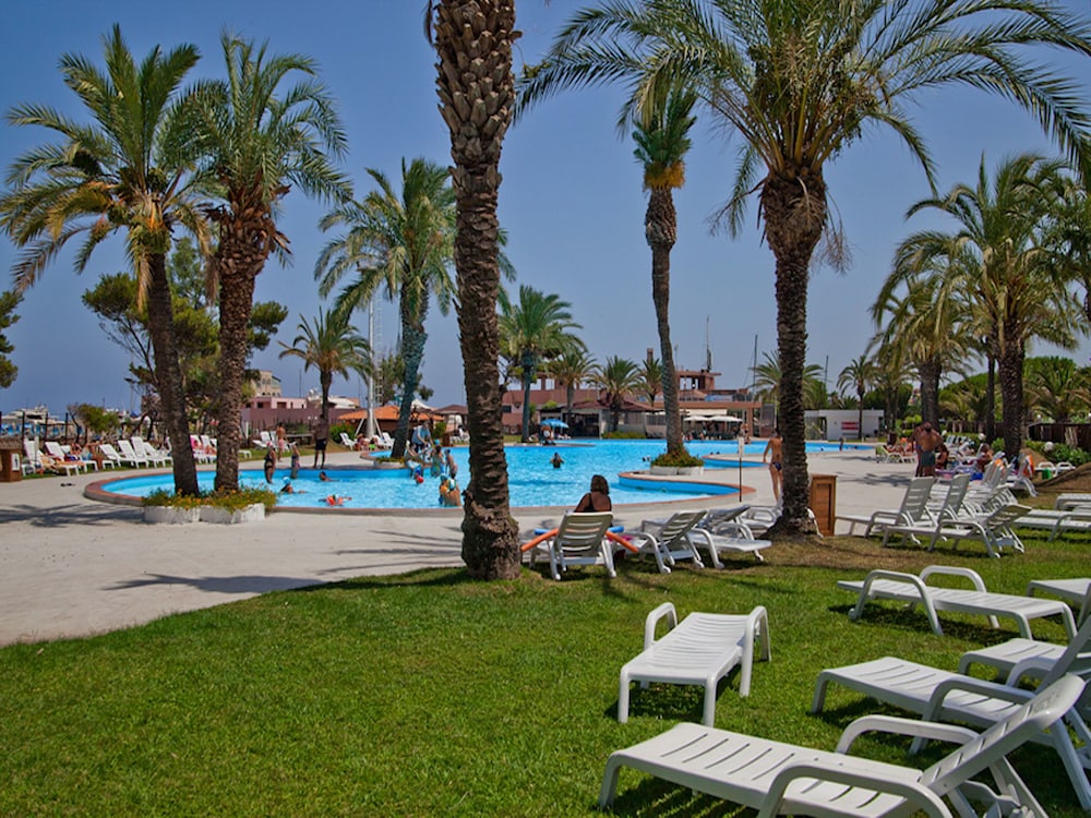 Tindari Resort & Marina Beach