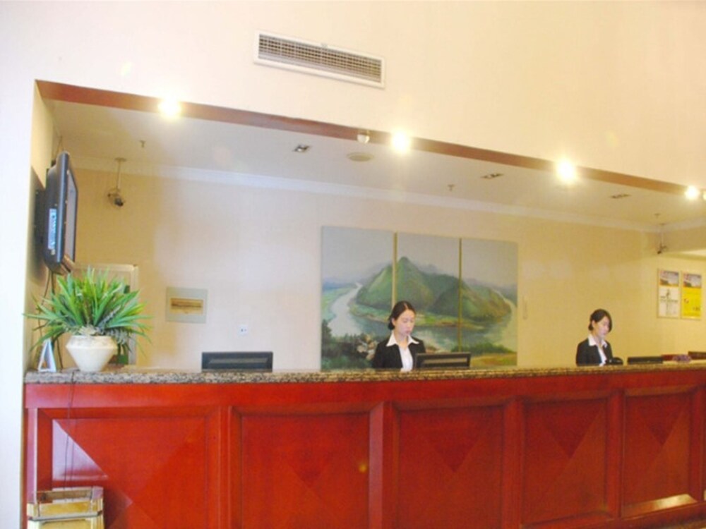 GreenTree Inn Chizhou Guichi District South Changjiang Road Express Hotel