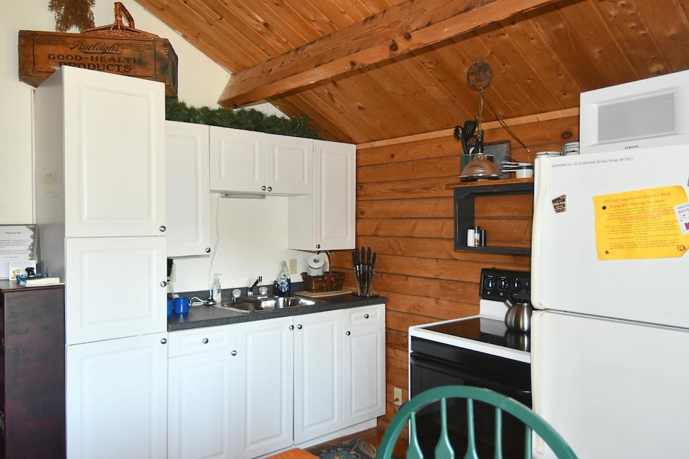 Whispering Hills - Couples Getaway - Property Image 29