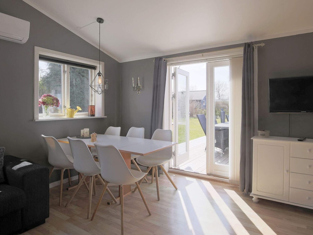 6 Person Holiday Home in Jaegerspris-by Traum